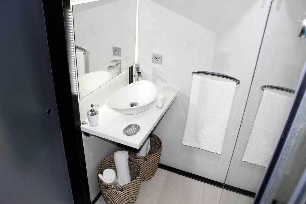 Apartamento Con Diseno Moderno Y Piscina Taurito Exterior photo