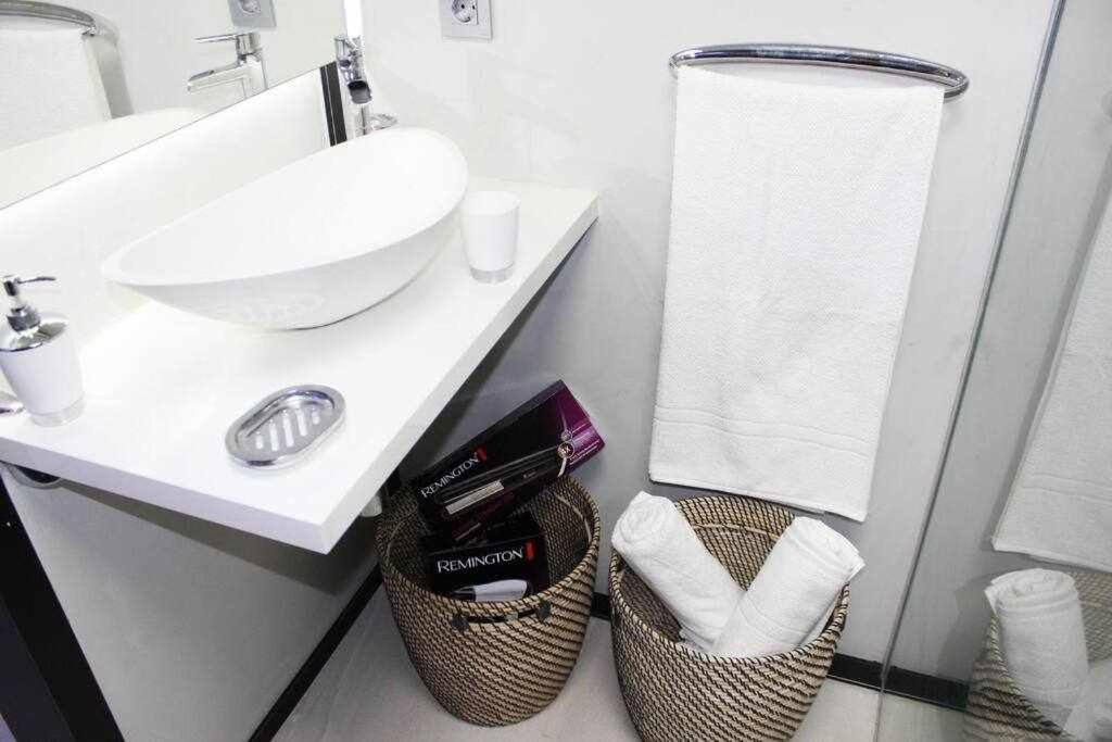 Apartamento Con Diseno Moderno Y Piscina Taurito Exterior photo